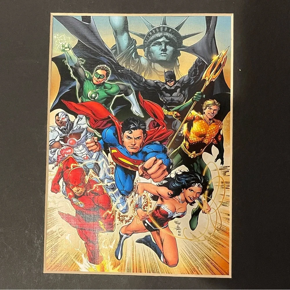 DC Super Heroes Collection Hardcover + 4 Superhero Art‎ Prints (DC/Marvel)